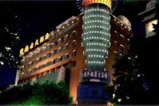 Clear Water Blue Sky Hotel Кунмин Екстериор снимка